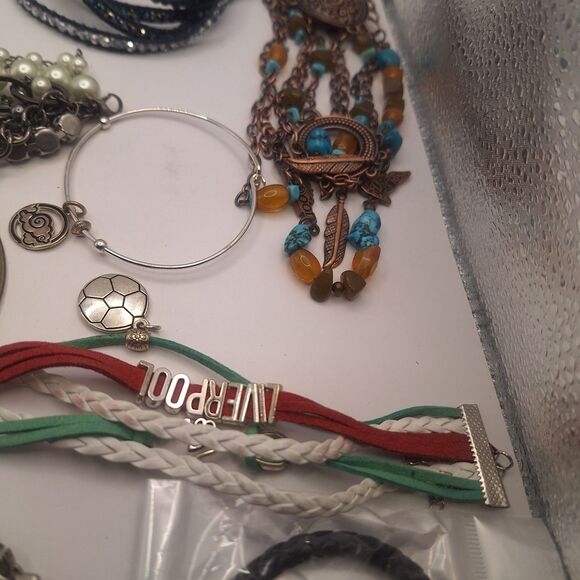 Lot Of 20 Of Used Unbranded/branded Bracelets - Picture 12 of 17